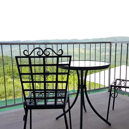 بيت للعطل Art House Vižinada